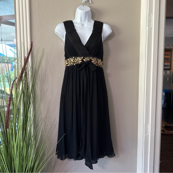 #659 Banana republic black Silk sleeveless Flowy cocktail dress Size 0 - Picture 1 of 8